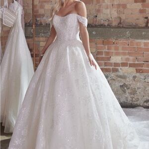 Gorgeous dress. XS.  Clean